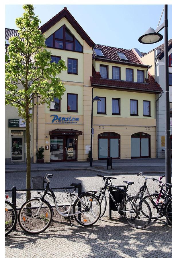 Pension Am Markt Lübben Exterior foto